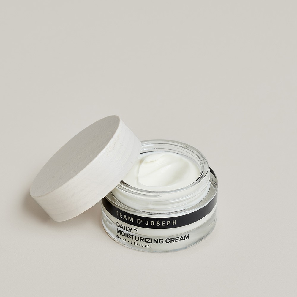 Team Dr. Joseph - Daily Moisturizing Cream